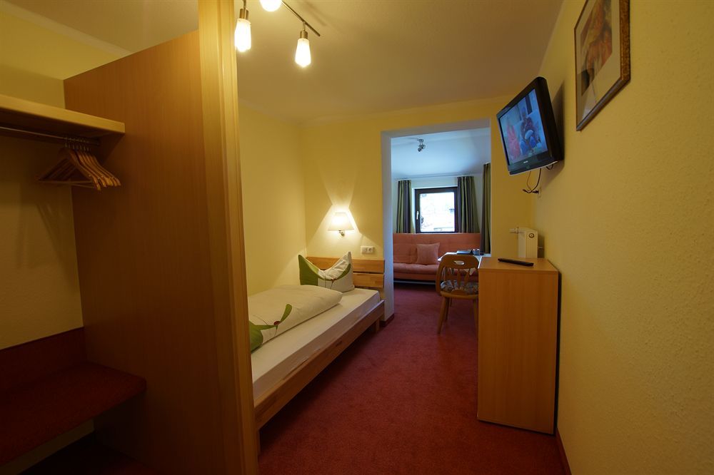 שוונגאו Hotel Waldmann מראה חיצוני תמונה